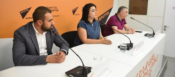 Пресс-конференция по теме туристического скандала в Армении (25 июля 2019). Еревaн - Sputnik Армения