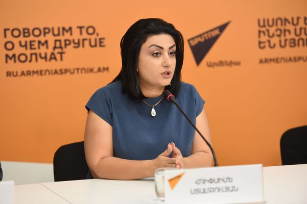 Пленники пирамид: армянских туристов, которые застряли в Египте, может быть не сто, а 500 - Sputnik Армения