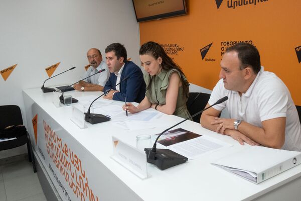 Орган следствия допустил грубые нарушения: юристы о преследовании судьи Григоряна - Sputnik Армения