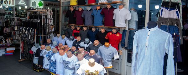 Торговые павильоны в подземном переходе площади Гарегина Нжде Торговые павильоны в подземном переходе площади Гарегина Нжде - Sputnik Արմենիա