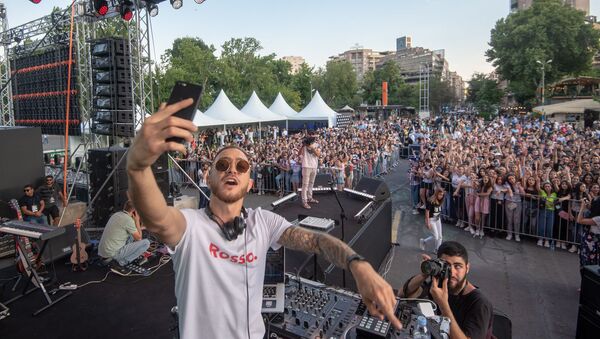 Фестиваль Noah Fest на площади Свободы (26 июля 2019). Еревaн - Sputnik Армения