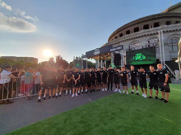 Ֆուտբոլասերներն ու երաժշտասերները` մեկ հարթակում. մեկնարկեց NOAH FEST-փառատոնը Ֆուտբոլասերներն ու երաժշտասերները` մեկ հարթակում. մեկնարկեց NOAH FEST-փառատոնը - Sputnik Արմենիա