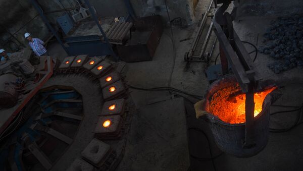 Производство шаров для рудных мельниц на медеплавильном заводе ACP, город Алаверди - Sputnik Արմենիա