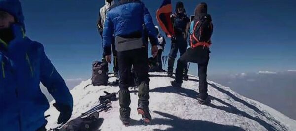 Предложение руки и сердца на вершине Арарата Предложение руки и сердца на вершине Арарата - Sputnik Արմենիա