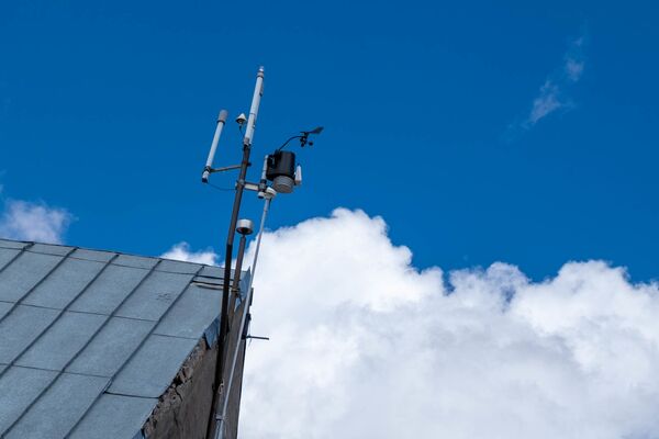 Ի՞նչ ճառագայթներ են որսում մեր ֆիզիկոսները տիեզերքին մոտ Արագածից Ի՞նչ ճառագայթներ են որսում մեր ֆիզիկոսները տիեզերքին մոտ Արագածից - Sputnik Արմենիա