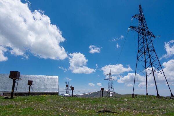 Дальше только космос: что ищут армянские ученые в одной из самых высоких лабораторий мира  - Sputnik Армения