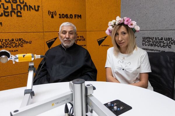 Վարդավառը հիմա վերածվել է մանկական զվարճանքի. տոնի խորհուրդն ու սպասվող միջոցառումները Վարդավառը հիմա վերածվել է մանկական զվարճանքի. տոնի խորհուրդն ու սպասվող միջոցառումները - Sputnik Արմենիա