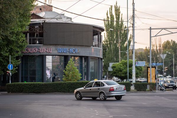 Перчинка, оживившая Ереван – улица Саят-Новы стала для горожан глотком свежего воздуха  - Sputnik Армения