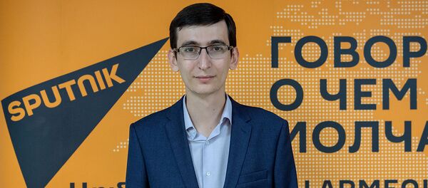 Военный эксперт Леонид Нерсисян в рамках SputnikPro в мультимедийном пресс-центре Sputnik Армения (1 августа 2019). Еревaн Военный эксперт Леонид Нерсисян в рамках SputnikPro в мультимедийном пресс-центре Sputnik Армения (1 августа 2019). Еревaн - Sputnik Армения