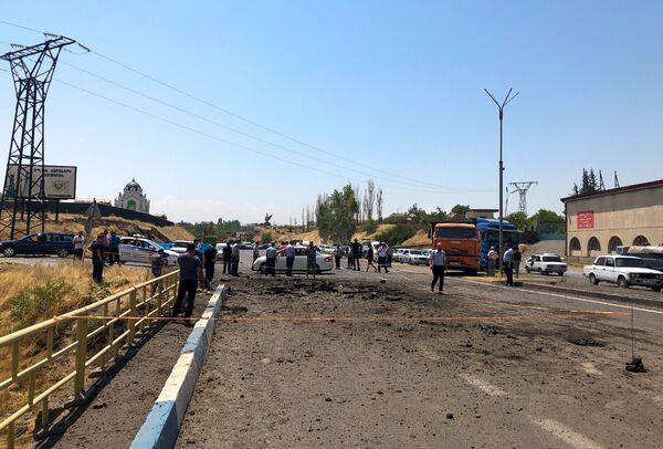 Взрыв у завода по производству стеклотары, поврежден участок трассы Ереван-Севан - Sputnik Армения