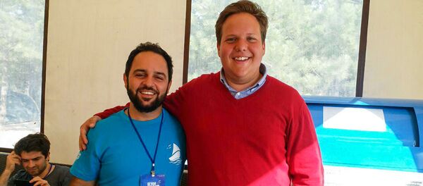 Айк Казарян и Михаил Замской, основатели проекта по переработке пластика Apaga. - Sputnik Армения