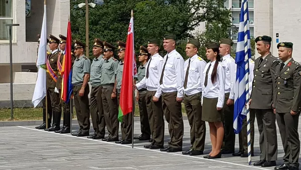 Военнослужащие стран - участниц Армейских игр 2019 на открытии соревнований Воин мира (3 августа 2019). Армения - Sputnik Армения