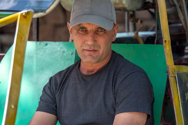 Արթիկցի էլեկտրիկը «Զապորոժեցի» ու «Մոսկվիչի» մասերով ուղղաթիռ է սարքել. մնում է` ճիշտ թռչի Արթիկցի էլեկտրիկը «Զապորոժեցի» ու «Մոսկվիչի» մասերով ուղղաթիռ է սարքել. մնում է` ճիշտ թռչի - Sputnik Արմենիա