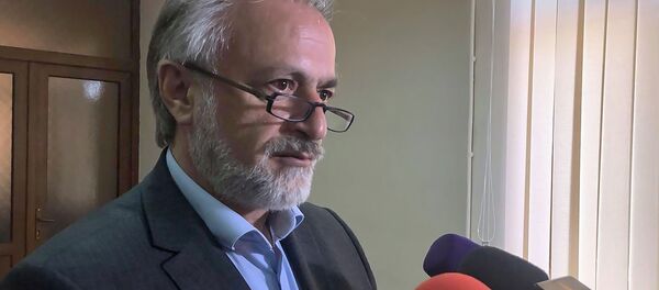 Председатель комитета по градостроительству Армении Ваагн Вермишян ответил на вопросы журналистов по окончании выездного заседания рабочей группы по вопросам бездомных и учета времянок в Ширакской и Лорийской областей Армении (3 августа 2019). Гюмри - Sputnik Армения