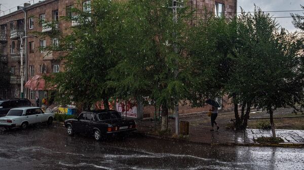 Дождь в городе Артик - Sputnik Արմենիա