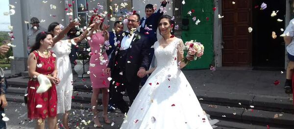 Али Ялчынкая женился на армянке - Sputnik Արմենիա