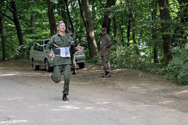 Армения победила на первом этапе конкурса Воин мира в Дилижане Армения победила на первом этапе конкурса Воин мира в Дилижане - Sputnik Армения