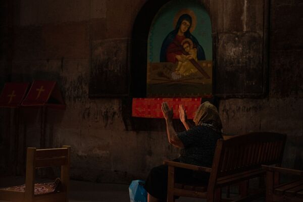 Подземный ход в Турцию, или Почему монголам не удалось разрушить храм в Аричаванке  - Sputnik Армения