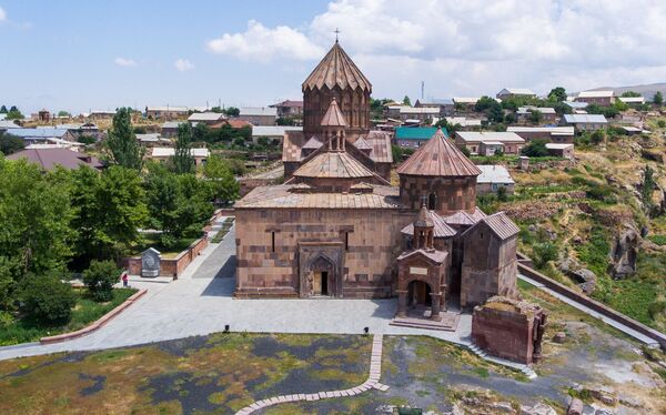 Подземный ход в Турцию, или Почему монголам не удалось разрушить храм в Аричаванке  - Sputnik Армения