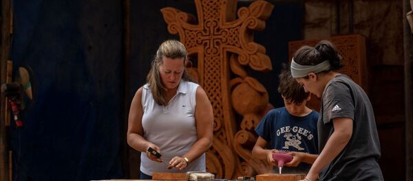 Туристы на мастер-классе у Нарине Поладян - Sputnik Արմենիա