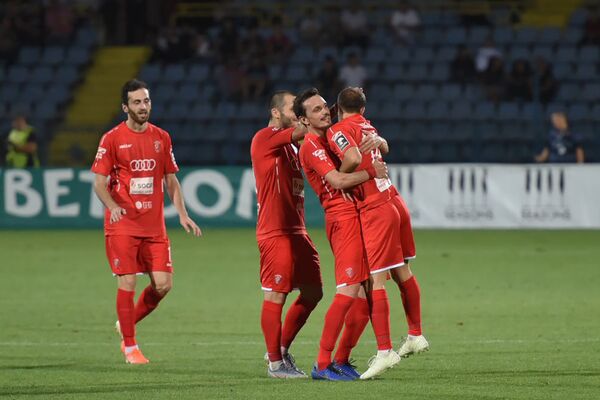 Сначала насмешил, а потом забил: армянский гол и грузинский ноль в матче в Ереване Сначала насмешил, а потом забил: армянский гол и грузинский ноль в матче в Ереване - Sputnik Армения