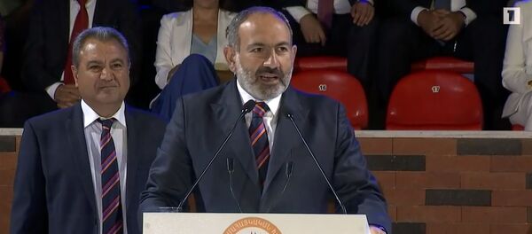 Вступительная речь премьер-министра Никола Пашиняна на торжественной церемонии открытия 7-х Панармянских игр (6 августа 2019). Степанакерт Вступительная речь премьер-министра Никола Пашиняна на торжественной церемонии открытия 7-х Панармянских игр (6 августа 2019). Степанакерт - Sputnik Армения