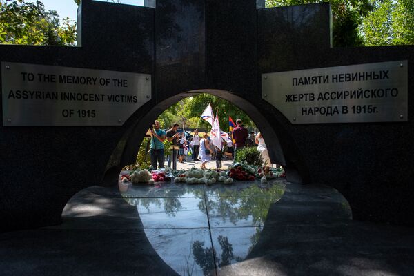 Кто теперь о них помнит?: во Франции составлен проект резолюции о забытом Геноциде Кто теперь о них помнит?: во Франции составлен проект резолюции о забытом Геноциде - Sputnik Армения