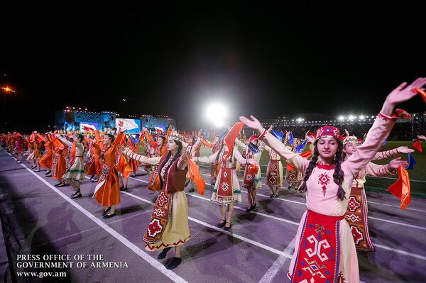 Համահայկական 7–րդ ամառային խաղերն աննախադեպ էին. ամենամեծ պատվիրակությունը ժամանել է ՌԴ-ից Համահայկական 7–րդ ամառային խաղերն աննախադեպ էին. ամենամեծ պատվիրակությունը ժամանել է ՌԴ-ից - Sputnik Արմենիա