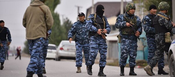 Сотрудники МВД Кыргызстана. Архивное фото Сотрудники МВД Кыргызстана. Архивное фото - Sputnik Արմենիա