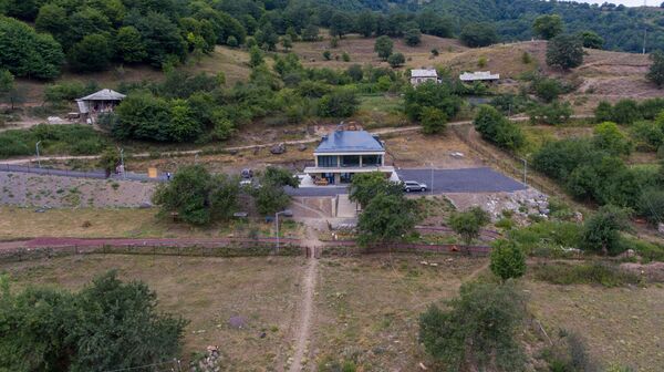 Միակ աշակերտ, ինքնուս հնագետ, վարչապետի խորհրդական. մանրամասներ կալավանցի Ռոբերտի կյանքից Միակ աշակերտ, ինքնուս հնագետ, վարչապետի խորհրդական. մանրամասներ կալավանցի Ռոբերտի կյանքից - Sputnik Արմենիա