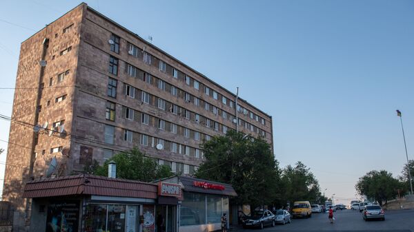 Բազմաբնակարան շենք Երևանում - Sputnik Արմենիա