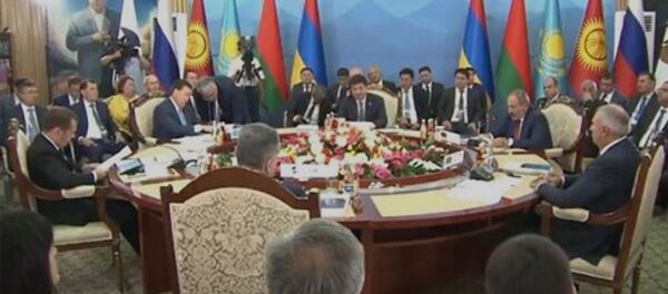 Նիկոլ Փաշինյանը Ղրղզստանում մասնակցել է Եվրասիական միջկառավարական խորհրդի հերթական նիստին Նիկոլ Փաշինյանը Ղրղզստանում մասնակցել է Եվրասիական միջկառավարական խորհրդի հերթական նիստին - Sputnik Արմենիա