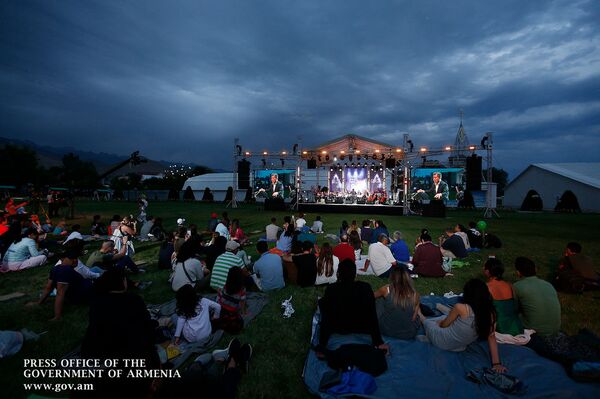 Международный музыкальный фесиваль TENGRI Musik 2019 (9 августа 2019). Чолпон-Ата Международный музыкальный фесиваль TENGRI Musik 2019 (9 августа 2019). Чолпон-Ата - Sputnik Армения