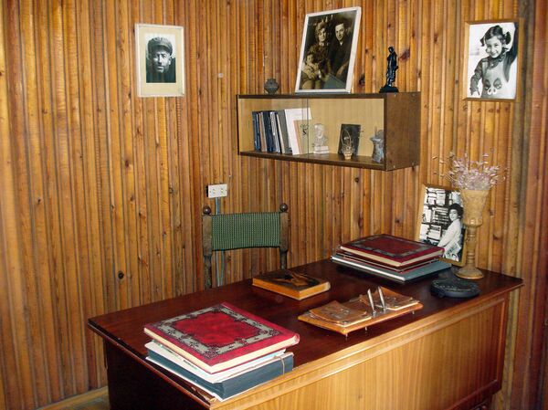 Վարդգես Պետրոսյանի «չապրած տարիները». գրողի կինն առաջարկներ ունի պատկան մարմիններին Վարդգես Պետրոսյանի «չապրած տարիները». գրողի կինն առաջարկներ ունի պատկան մարմիններին - Sputnik Արմենիա