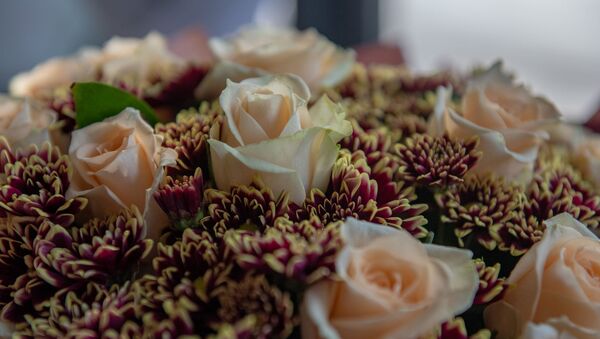 Букет цветов в цветочном магазине Мариам Мартиросян - Sputnik Армения