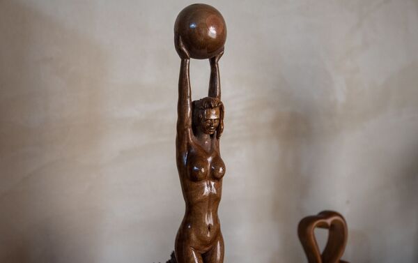 Արթուր Գալստյանի պատրաստած փայտե արձանիկ - Sputnik Արմենիա