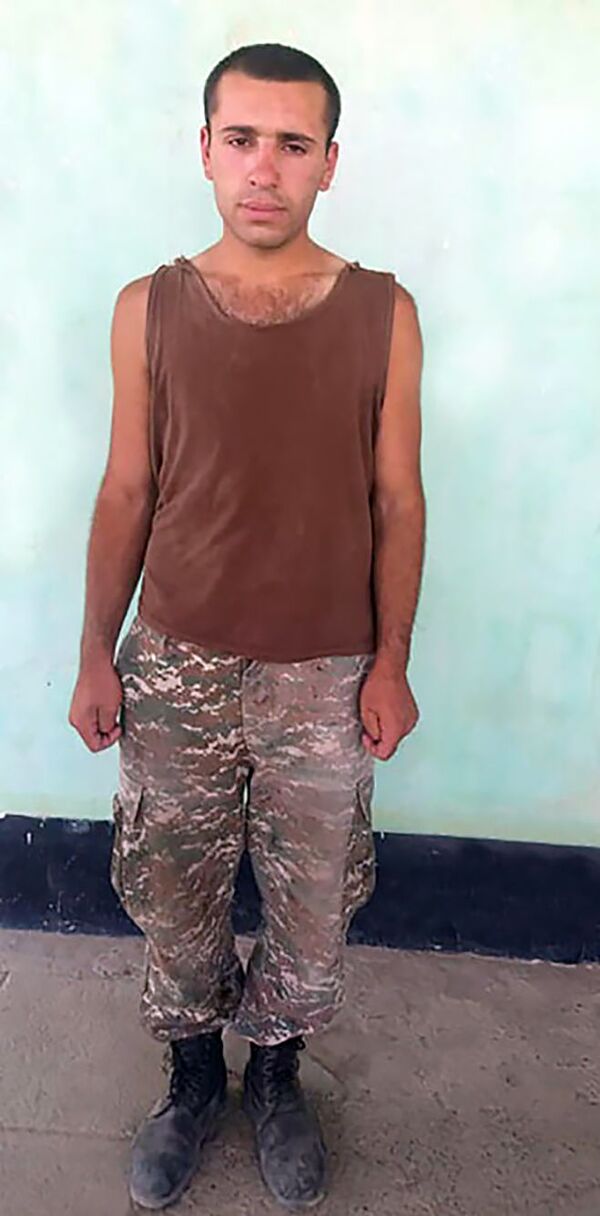 Ինչ վնասվածք է Ադրբեջանում հայտնված զինվորի ձեռքի վրա. նոր մանրամասներ Ինչ վնասվածք է Ադրբեջանում հայտնված զինվորի ձեռքի վրա. նոր մանրամասներ - Sputnik Արմենիա