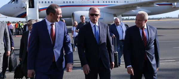 Секретарь Совета безопасности России Николай Патрушев прибыл с рабочим визитом в Армению (12 августа 2019). Еревaн Секретарь Совета безопасности России Николай Патрушев прибыл с рабочим визитом в Армению (12 августа 2019). Еревaн - Sputnik Армения