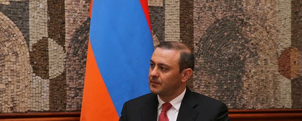 Секретарь Совета безопасности Армении Армен Григорян на встрече с секретарем совбеза России Николаем Патрушевым (13 августа 2019). Еревaн Секретарь Совета безопасности Армении Армен Григорян на встрече с секретарем совбеза России Николаем Патрушевым (13 августа 2019). Еревaн - Sputnik Армения