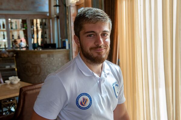 Здесь воздух другой! Как грузин полюбил Армению и Карабах, а другие обрели свой дом Здесь воздух другой! Как грузин полюбил Армению и Карабах, а другие обрели свой дом - Sputnik Армения