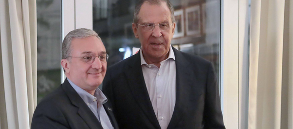 Главы МИД Армении и России Зограб Мнацаканян и Сергей Лавров в рамках министерской встречи ОБСЕ (8 июля 2019). Высокие Татры - Sputnik Արմենիա