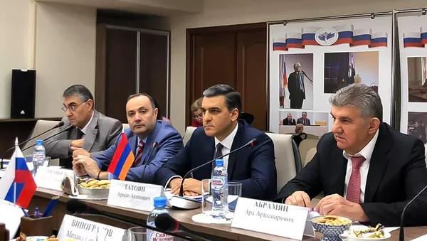 Омбудсмен Арман Татоян на встрече с российской коллегой (16 августа 2019). Москвa - Sputnik Армения