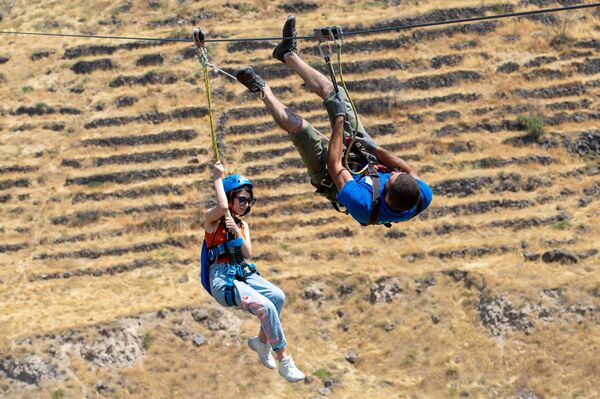 Новый аттракцион в столице Армении: из Еревана можно полететь в космос - Sputnik Армения