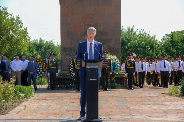 Օշականի ճակատամարտը Հայաստանի և Ռուսաստանի անպարտելի եղբայրության խորհրդանիշն է. դիվանագետ - Sputnik Արմենիա