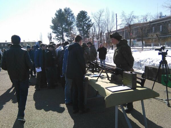 Мероприятие посвященное акции «Есть такая профессия – Родину защищать» Мероприятие посвященное акции «Есть такая профессия – Родину защищать» - Sputnik Արմենիա