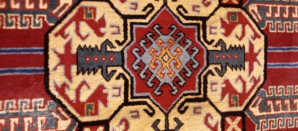 Национальный орнамент армянского ковра Национальный орнамент армянского ковра - Sputnik Армения