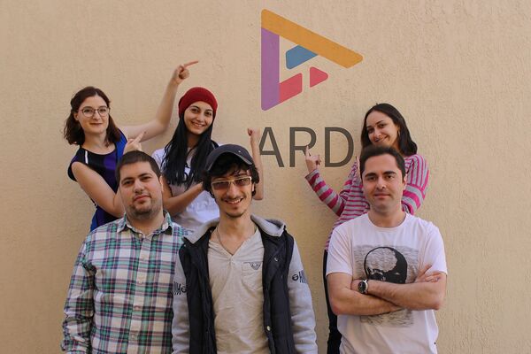 Музыка вашего дня - армянские разработчики создали необычное приложение Музыка вашего дня - армянские разработчики создали необычное приложение - Sputnik Армения