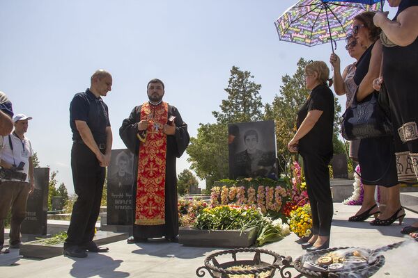 Ինչ էր թաքցրել Ադամ Սահակյանը ծառայության ընթացքում. քառօրյայի հերոսը կդառնար 23 տարեկան - Sputnik Արմենիա