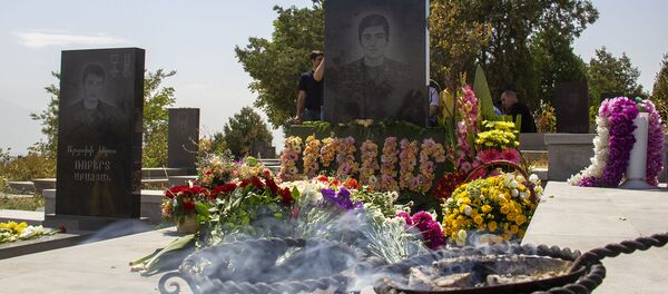 Ապրիլյան պատերազմի հերոս Ադամ Սահակյանի ծննդյան օրն Է (18.08.2019) - Sputnik Армения