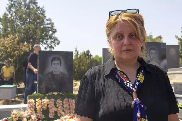 Что скрыл Адам Саакян в военкомате? Герою апрельской войны сегодня исполнилось бы 23 Что скрыл Адам Саакян в военкомате? Герою апрельской войны сегодня исполнилось бы 23 - Sputnik Армения